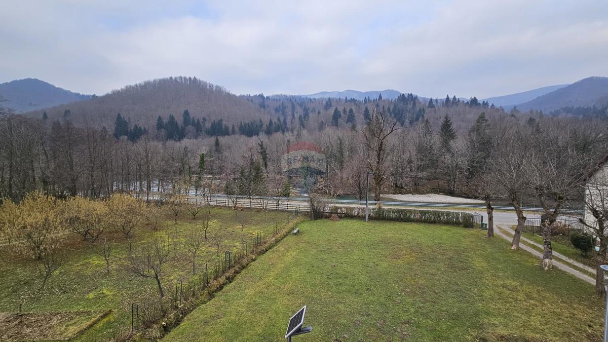 Hiša Brod na Kupi, Delnice, 252m2
