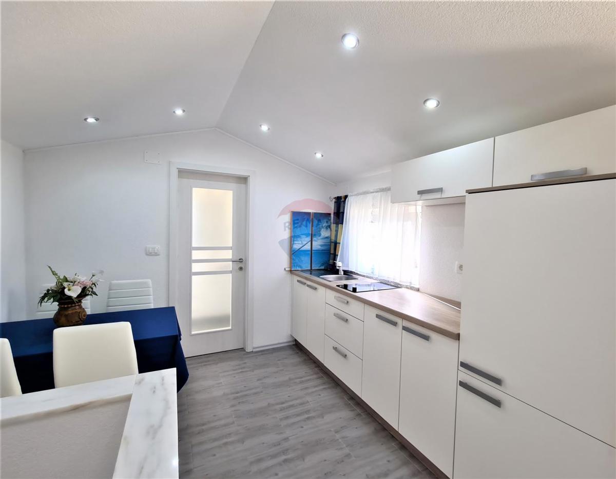 Kaštel, Buje, 60m2