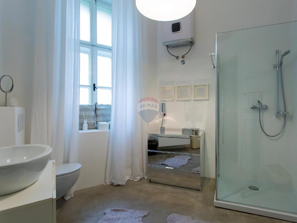 Stanovanje/Apartma Širi centar, Pula, 111m2