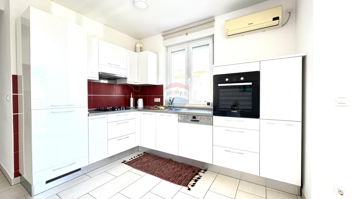 Stanovanje/Apartma Hosti, Rijeka, 67m2