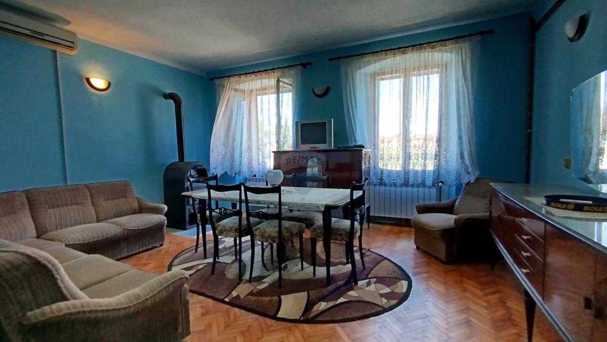 Hiša Kanfanar, 260m2