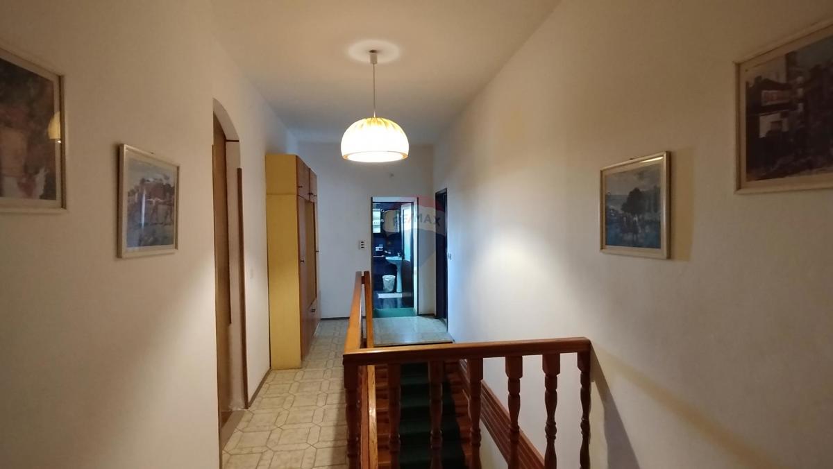 Hiša Kanfanar, 260m2
