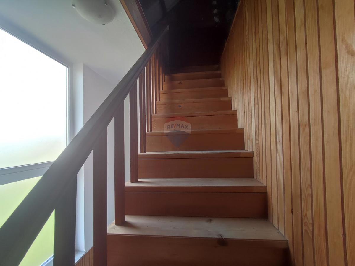 Hiša Josipdol, 240m2