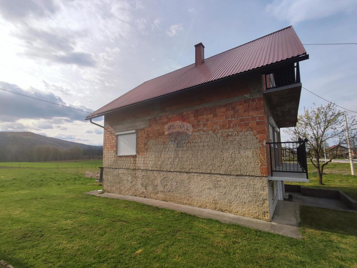 Hiša Josipdol, 240m2