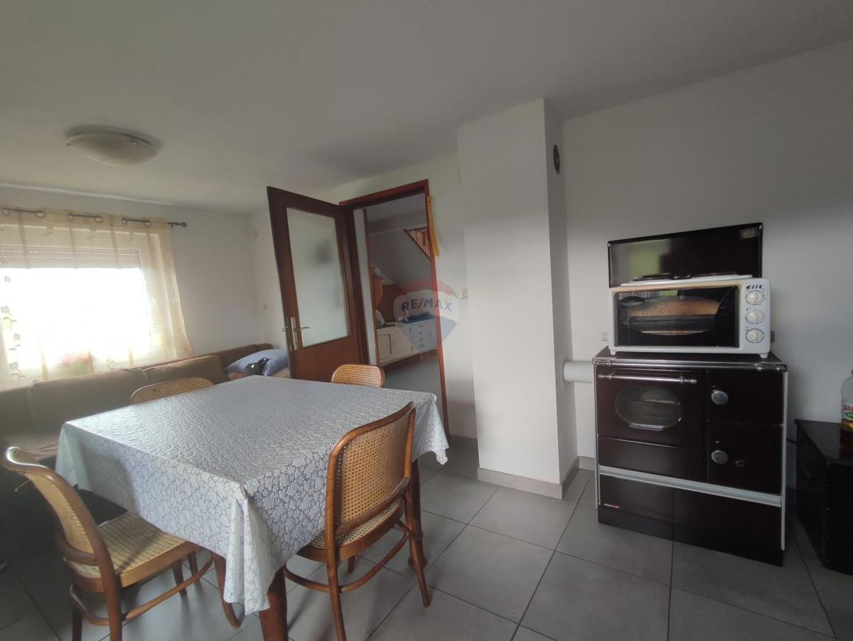 Hiša Josipdol, 240m2