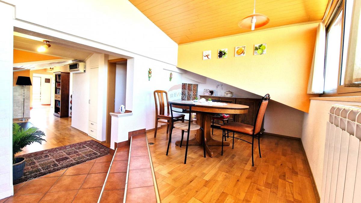 Hiša Kaštel, Buje, 597,01m2