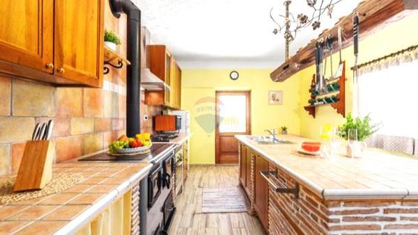 Hiša Kaštel, Buje, 597,01m2