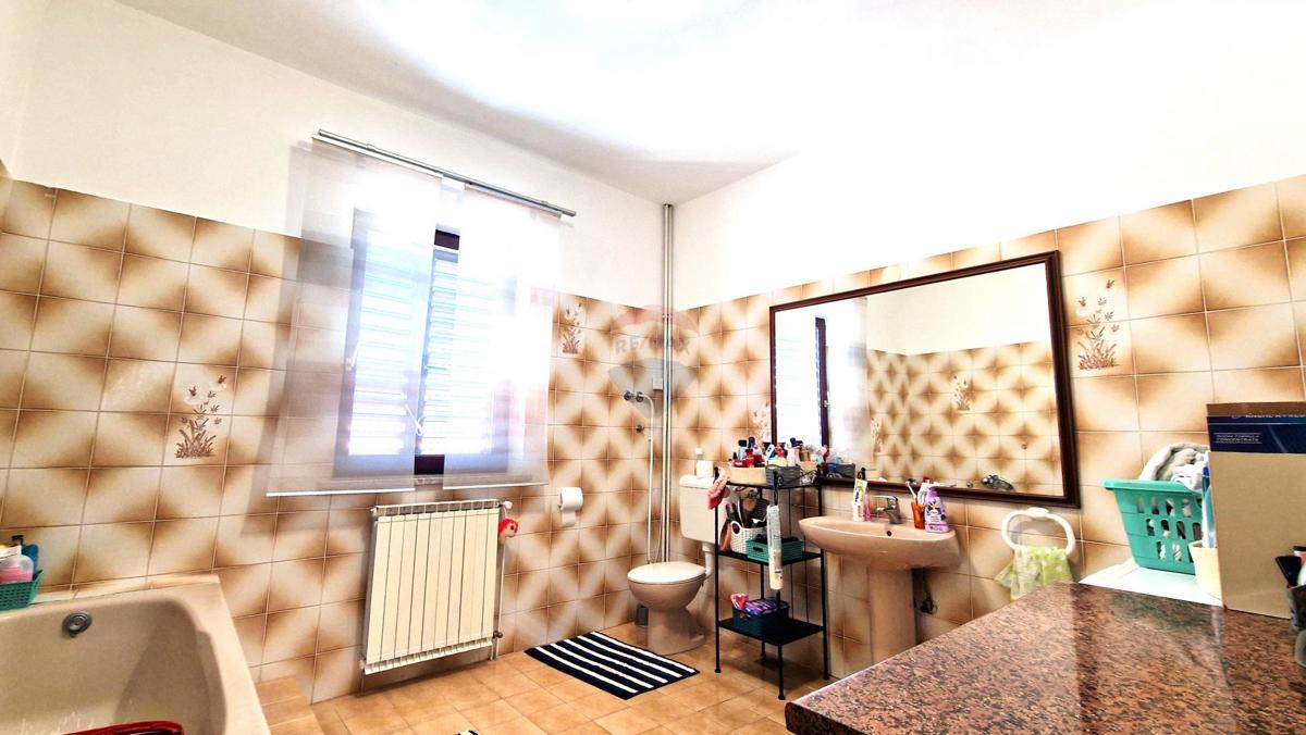 Hiša Kaštel, Buje, 597,01m2