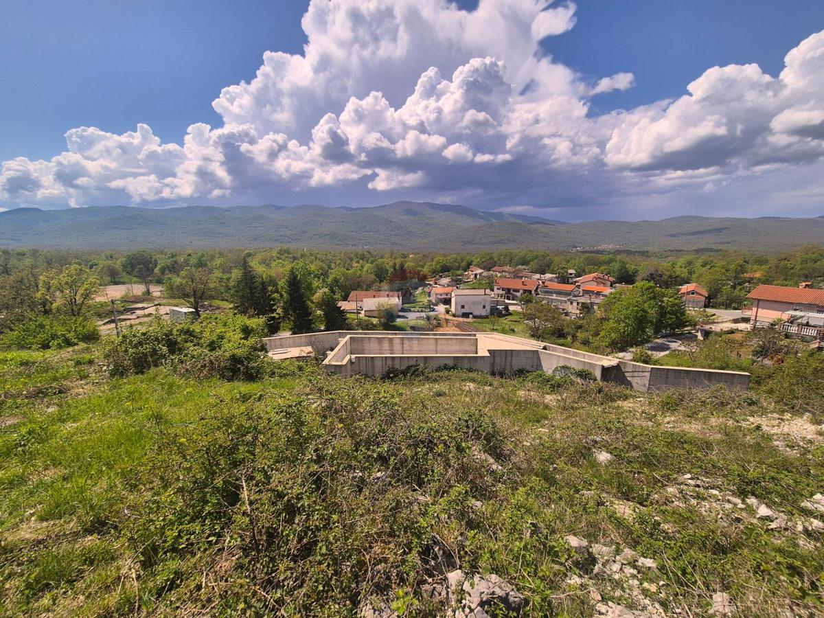 Stavbno zemljišče Permani, Matulji, 972m2