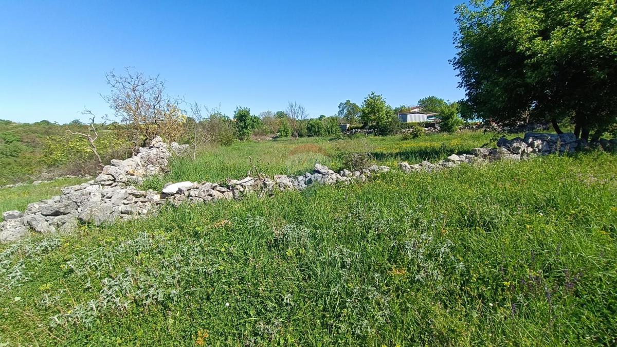 Stavbno zemljišče Bale, 1.235m2