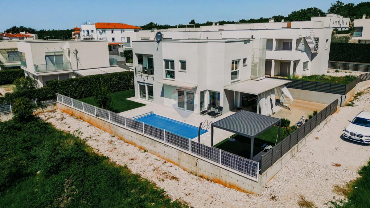 Hiša Umag, 200m2