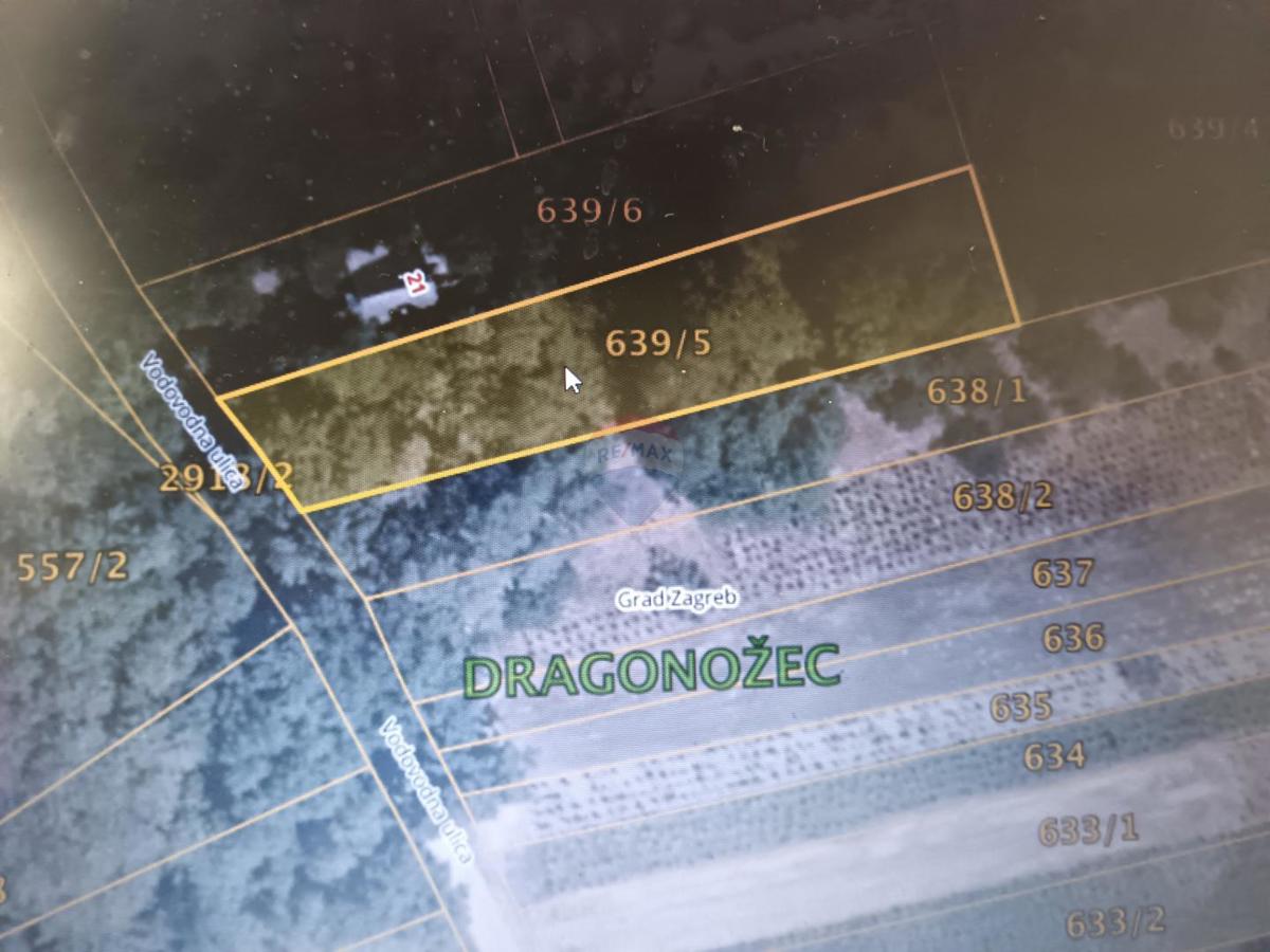 Stavbno zemljišče Donji Dragonožec, Brezovica, 898m2