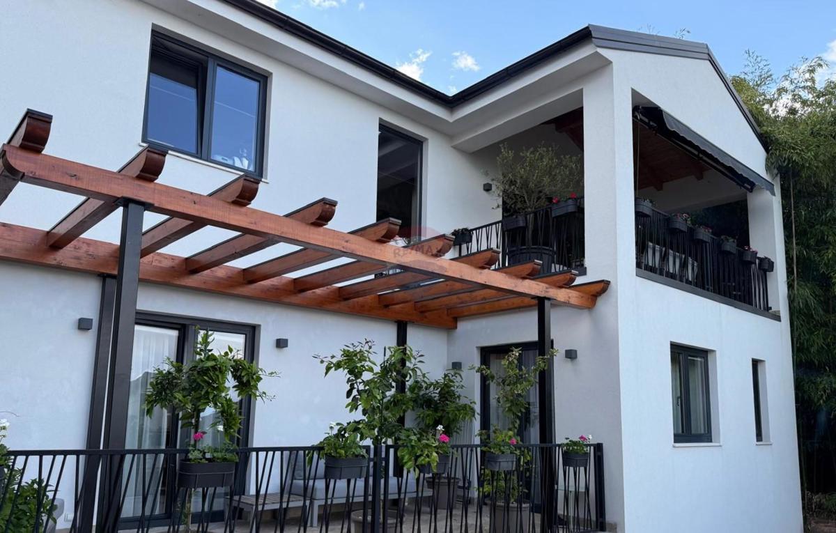 Hiša Liganj, Lovran, 150m2