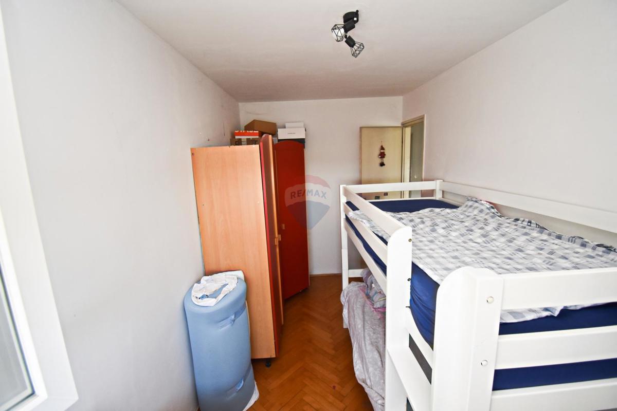 Stanovanje/Apartma Folnegovićevo naselje, Peščenica - Žitnjak, 42m2