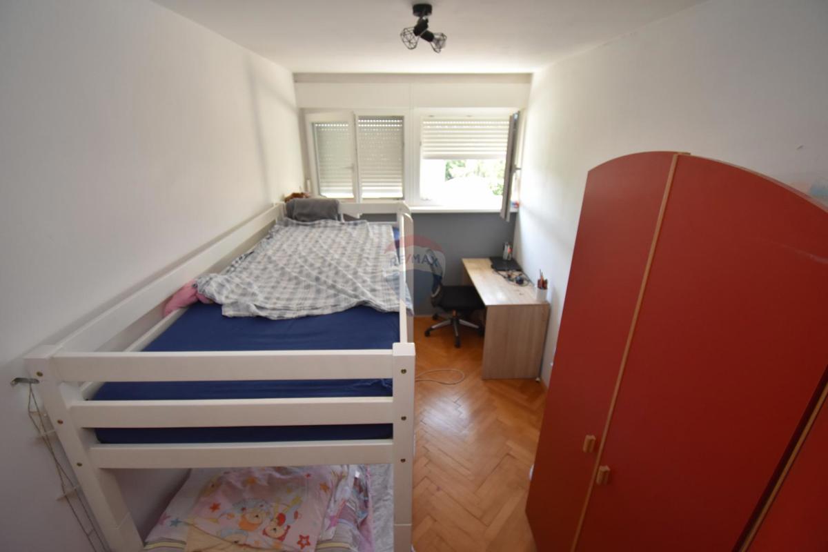 Stanovanje/Apartma Folnegovićevo naselje, Peščenica - Žitnjak, 42m2