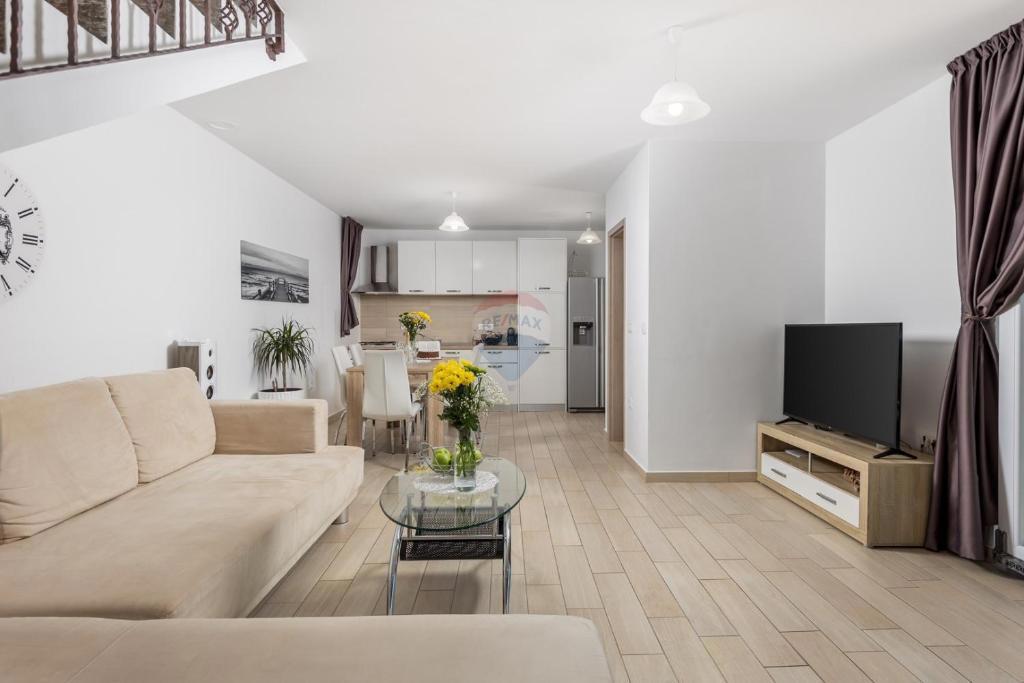 Hiša Sveta Jelena, Mošćenička Draga, 90m2
