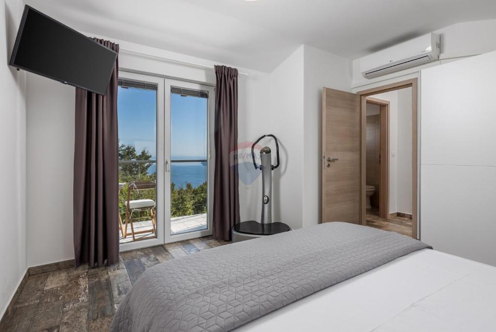 Hiša Sveta Jelena, Mošćenička Draga, 90m2
