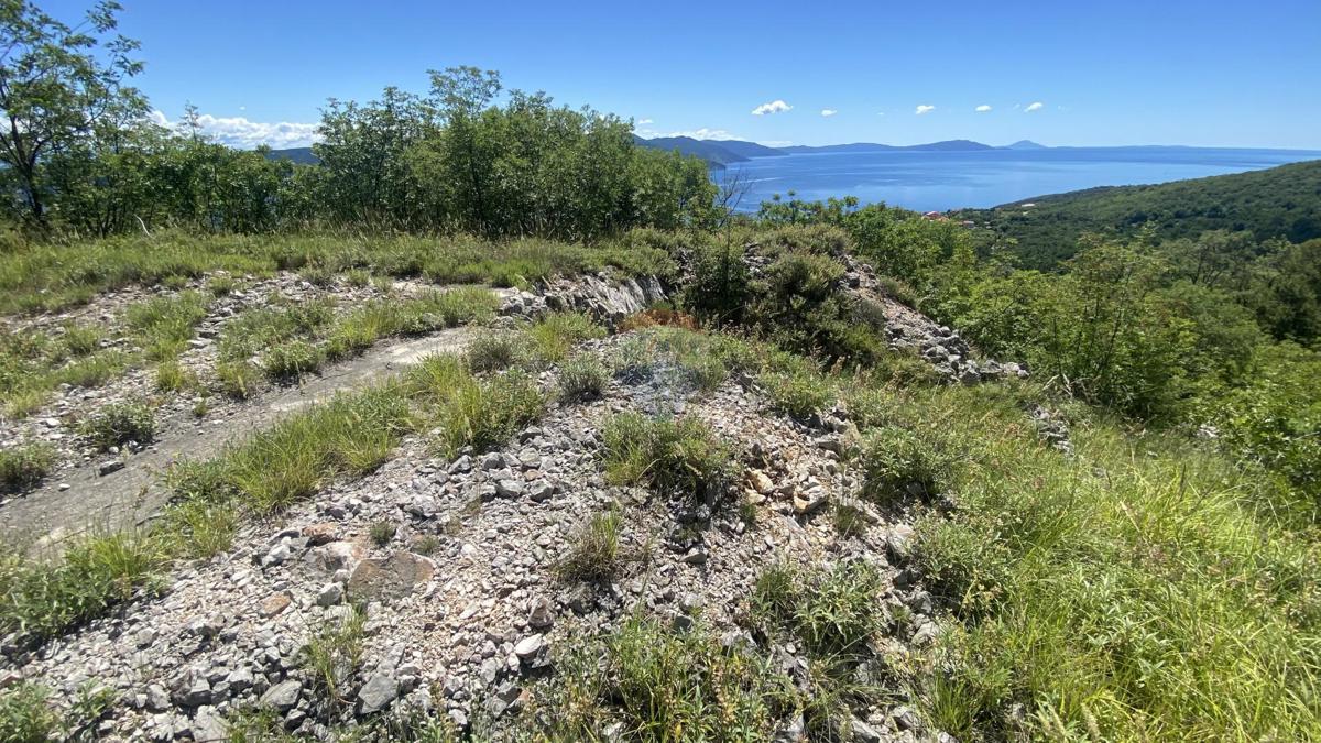 Stavbno zemljišče Brseč, Mošćenička Draga, 1.138m2