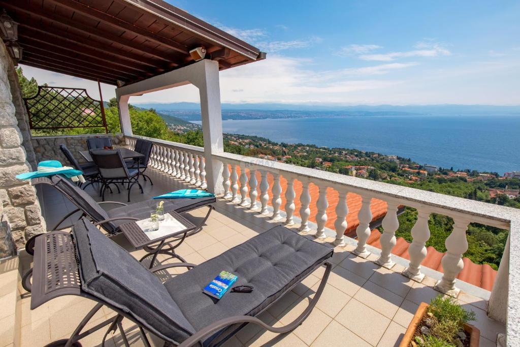 Stanovanje/Apartma Lovran, 110,51m2