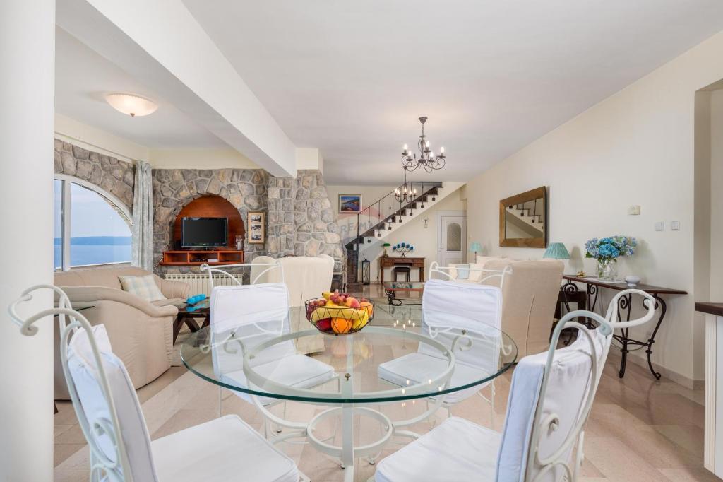 Stanovanje/Apartma Lovran, 110,51m2