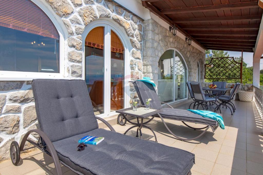 Stanovanje/Apartma Lovran, 110,51m2