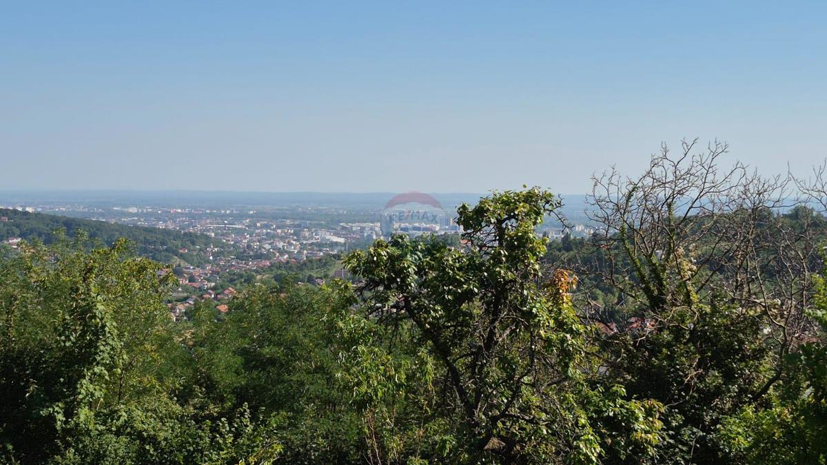 Stavbno zemljišče Gornje Vrapče, Črnomerec, 1.273m2