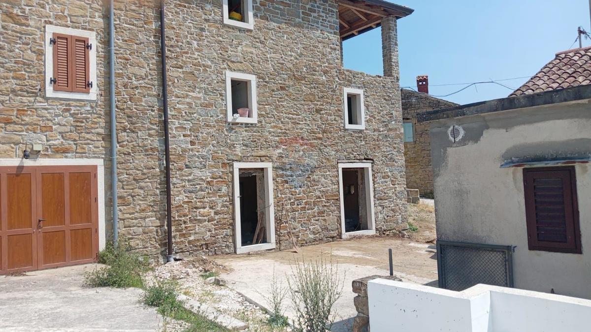 Hiša Momjan, Buje, 150m2