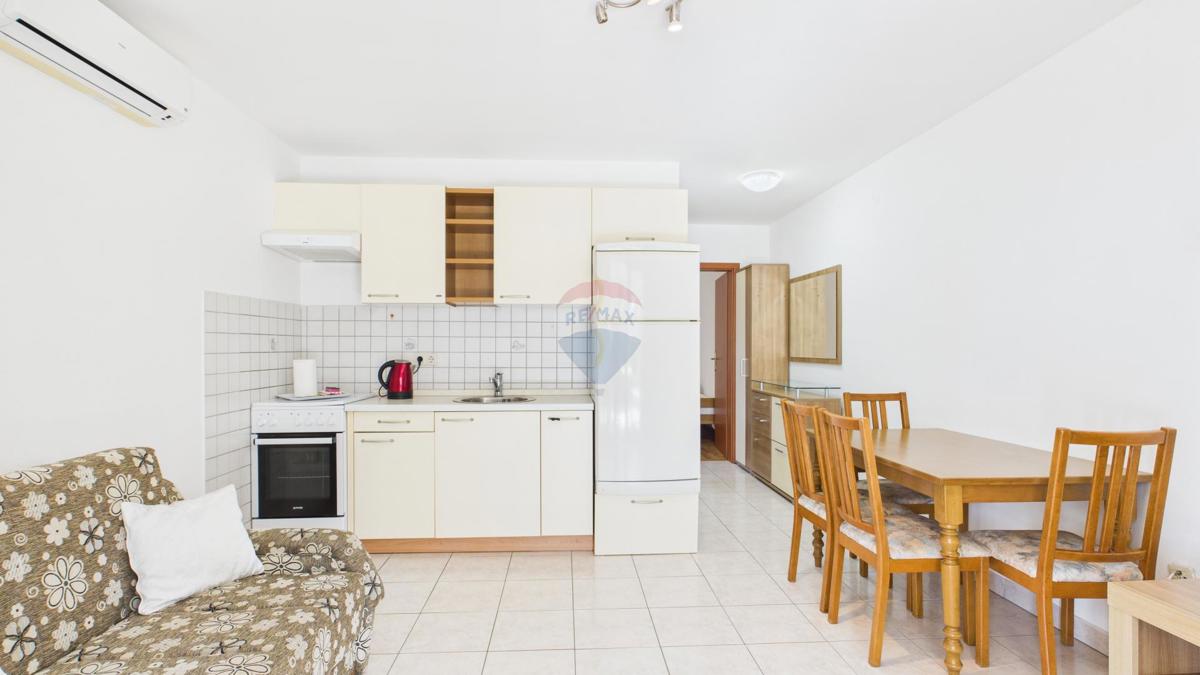 Krk, Njivice – hiša z razgledom in 2 apartmaja