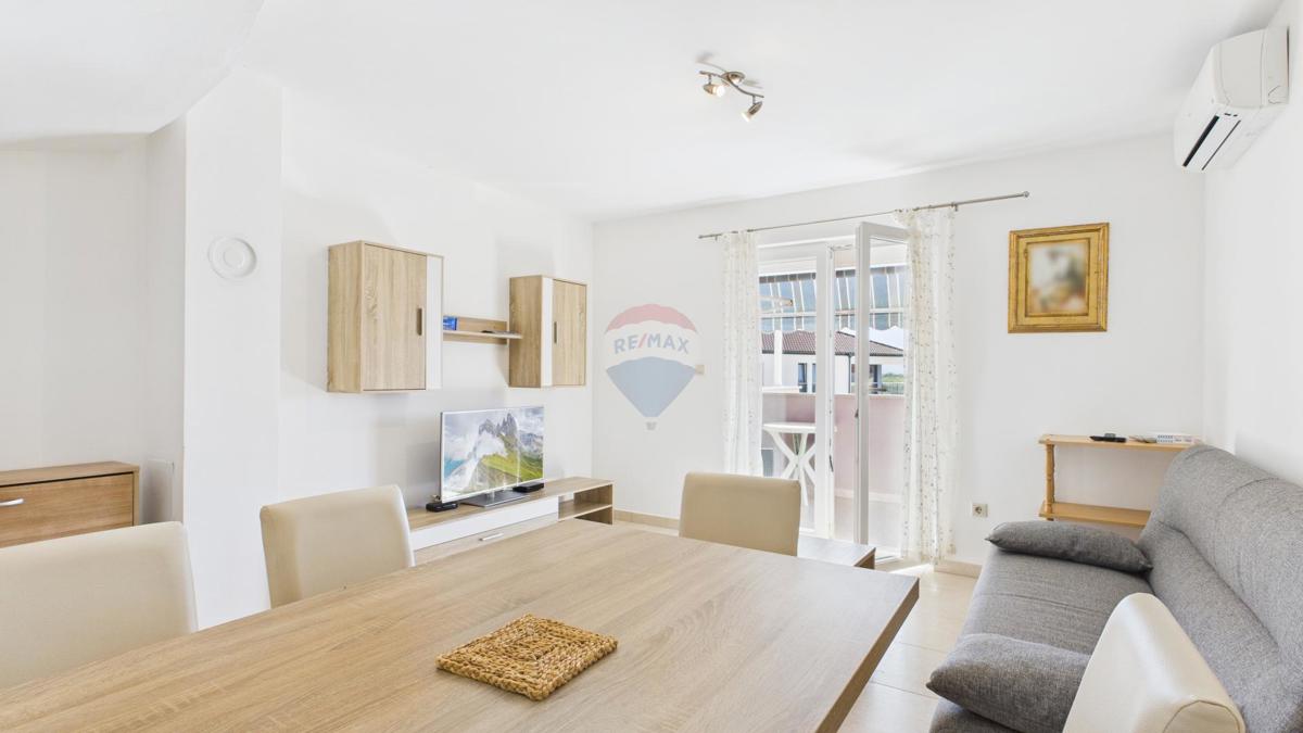 Krk, Njivice – hiša z razgledom in 2 apartmaja