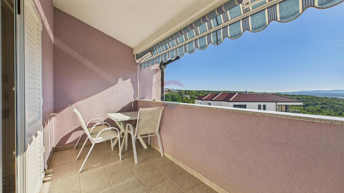 Krk, Njivice – hiša z razgledom in 2 apartmaja