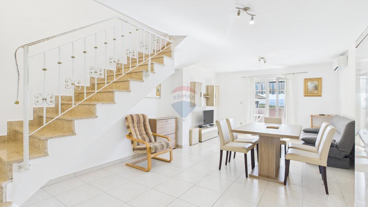 Krk, Njivice – hiša z razgledom in 2 apartmaja