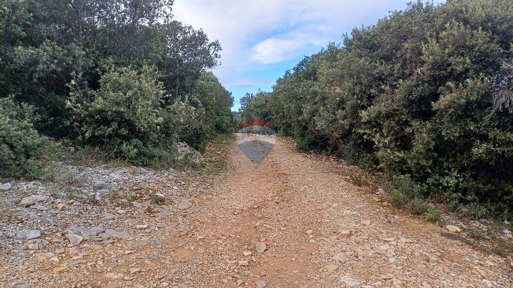 Stavbno zemljišče Krnica, Marčana, 1.513m2