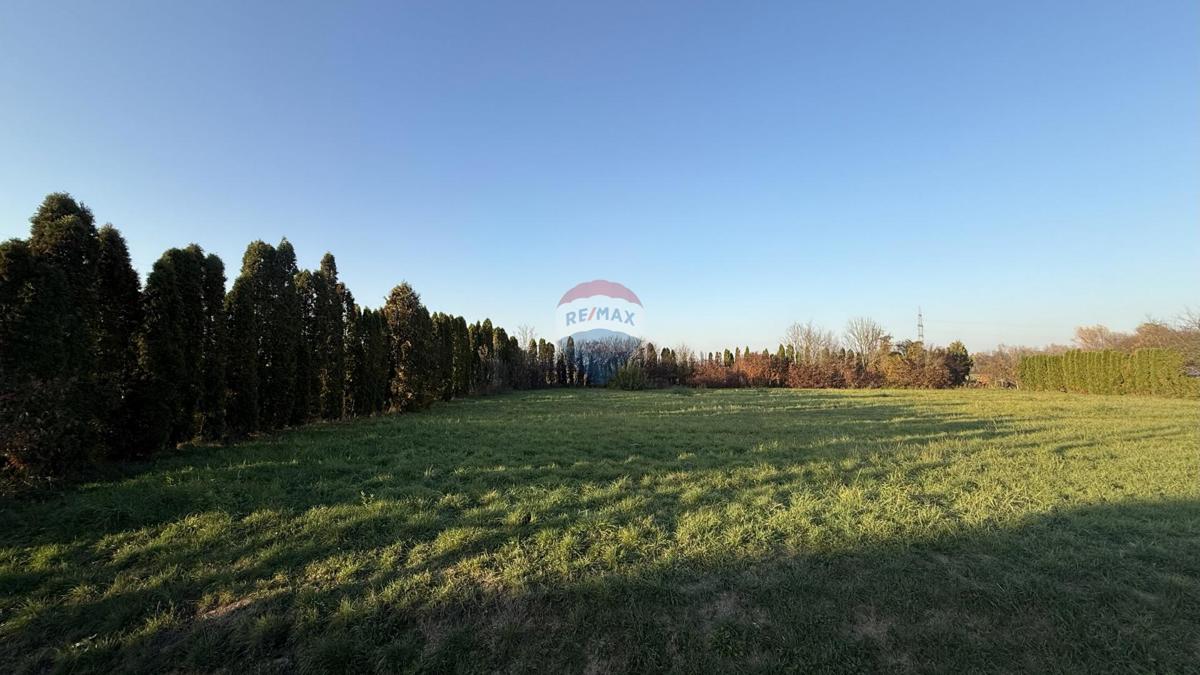 Stavbno zemljišče Trstenik Nartski, Rugvica, 962m2