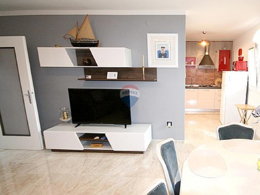 Stanovanje/Apartma Fažana, 203m2