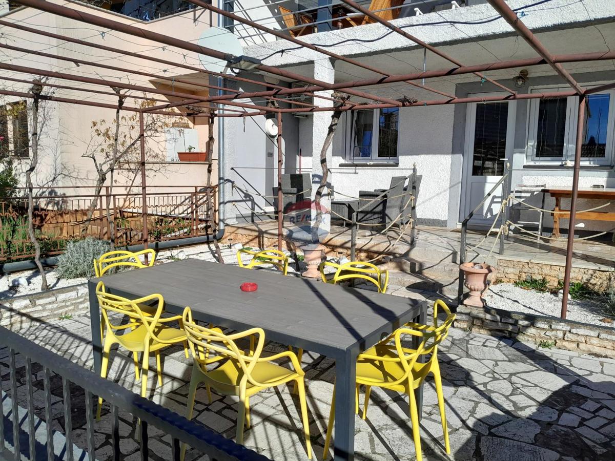 Stanovanje/Apartma Fažana, 203m2