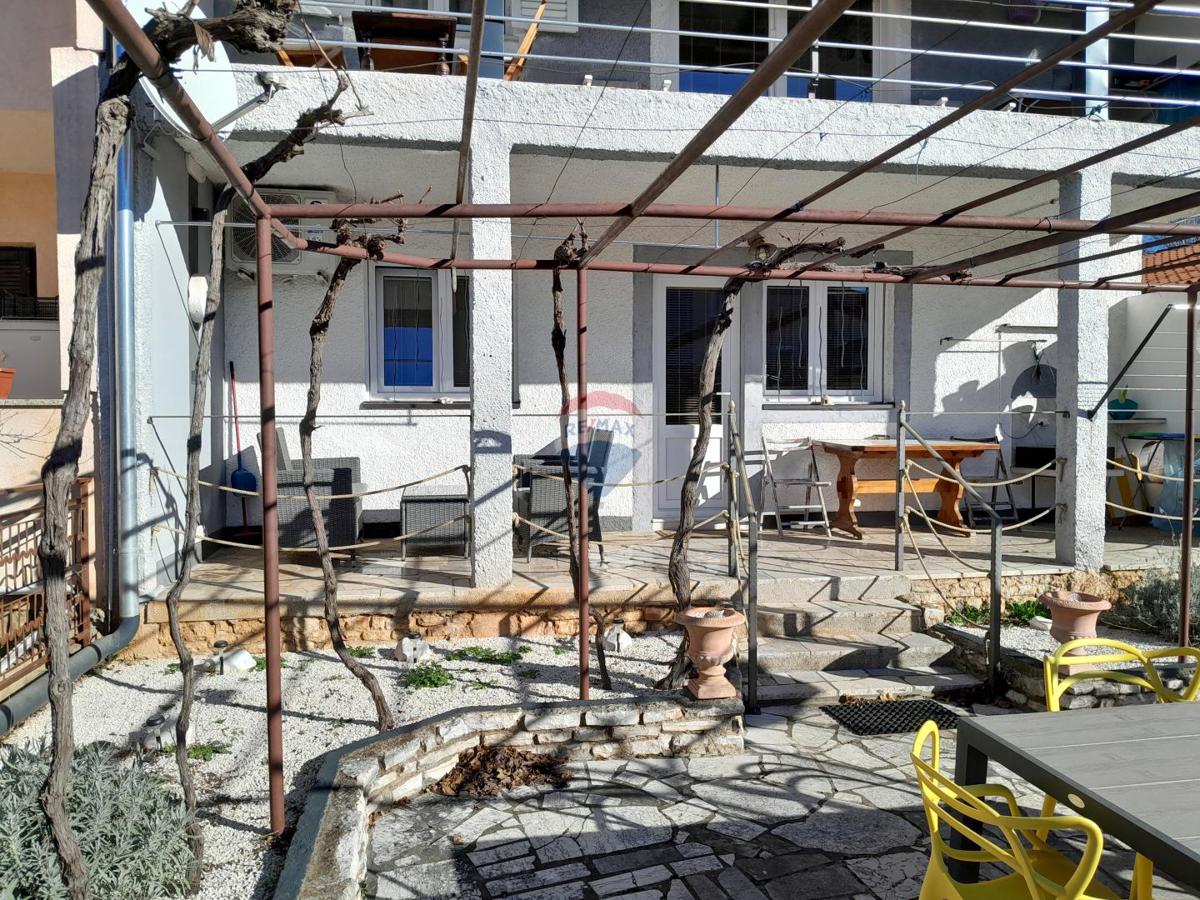 Stanovanje/Apartma Fažana, 203m2