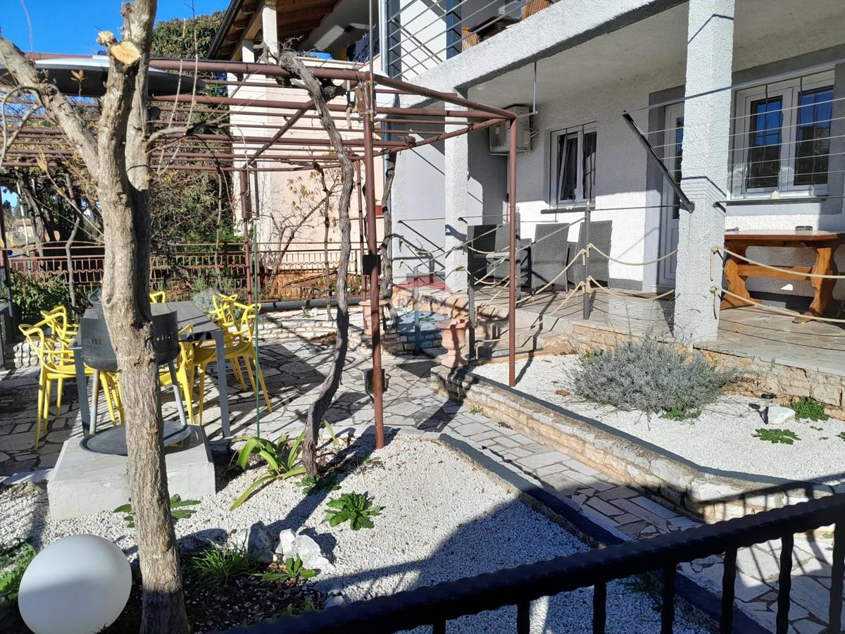 Stanovanje/Apartma Fažana, 203m2