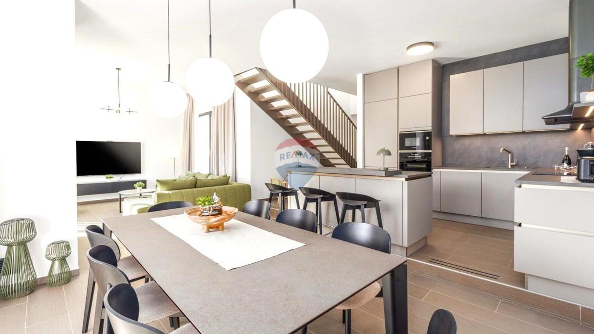 Istra, Umag – Luksuzna Vila s 5 Spalnicami