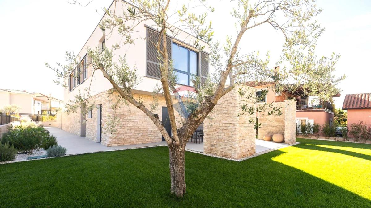 Istra, Umag – Luksuzna Vila s 5 Spalnicami