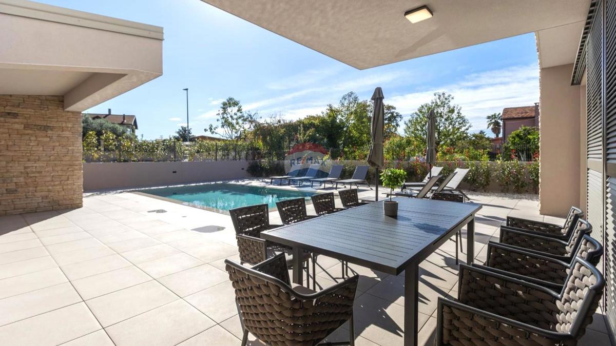 Istra, Umag – Luksuzna Vila s 5 Spalnicami