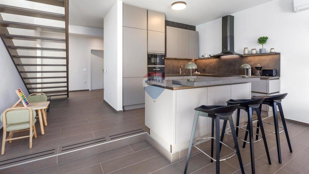 Istra, Umag – Luksuzna Vila s 5 Spalnicami