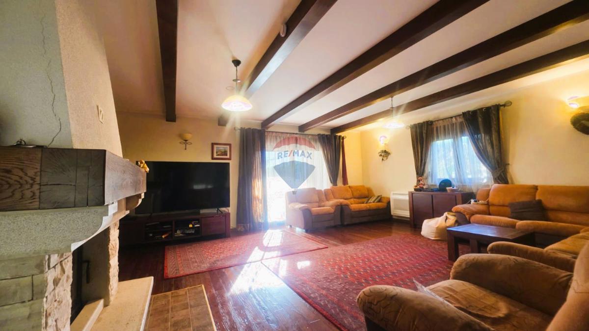 Punta, Umag – Luksuzna Vila, Druga Vrsta od Morja