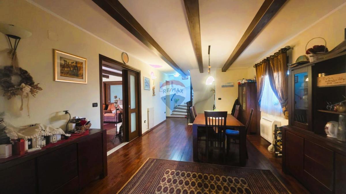 Punta, Umag – Luksuzna Vila, Druga Vrsta od Morja