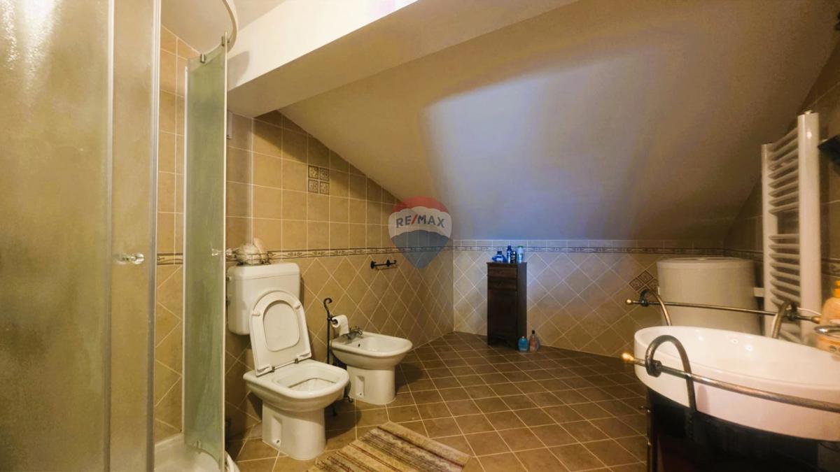 Punta, Umag – Luksuzna Vila, Druga Vrsta od Morja