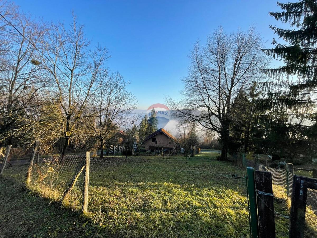 Stavbno zemljišče Črešnjevec, Tuhelj, 421m2