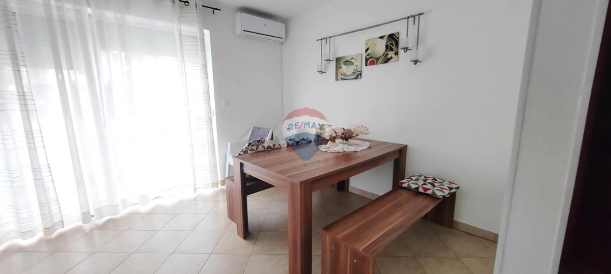 Hiša Malinska, Malinska-Dubašnica, 360m2