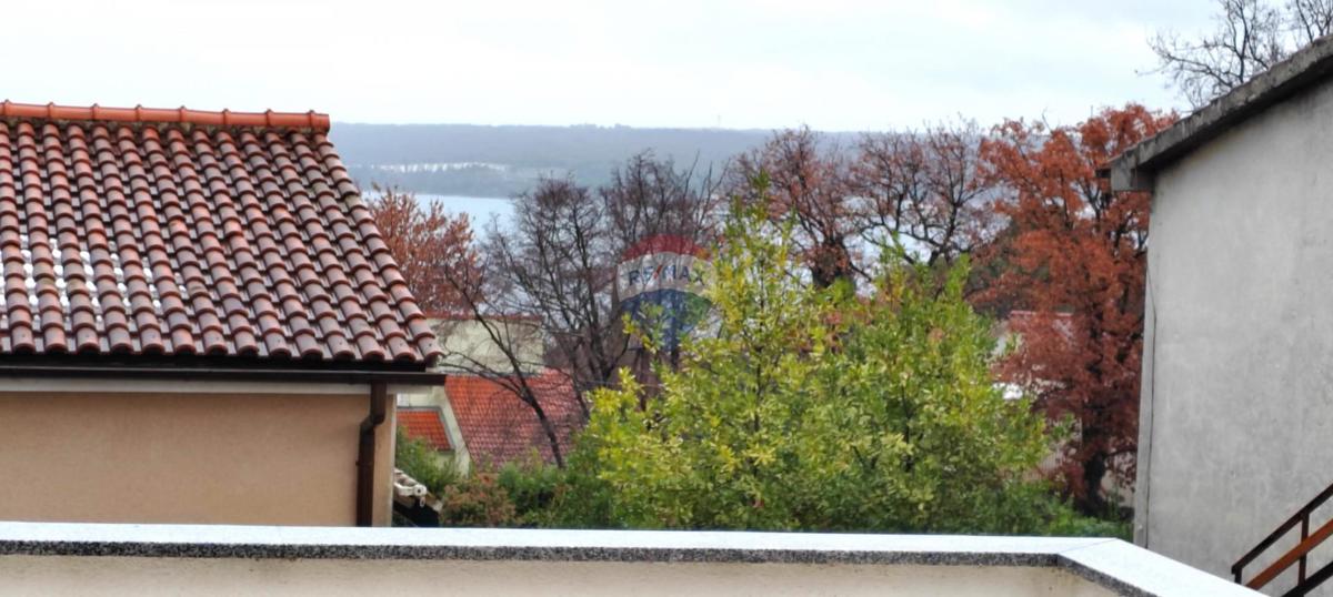 Hiša Malinska, Malinska-Dubašnica, 360m2