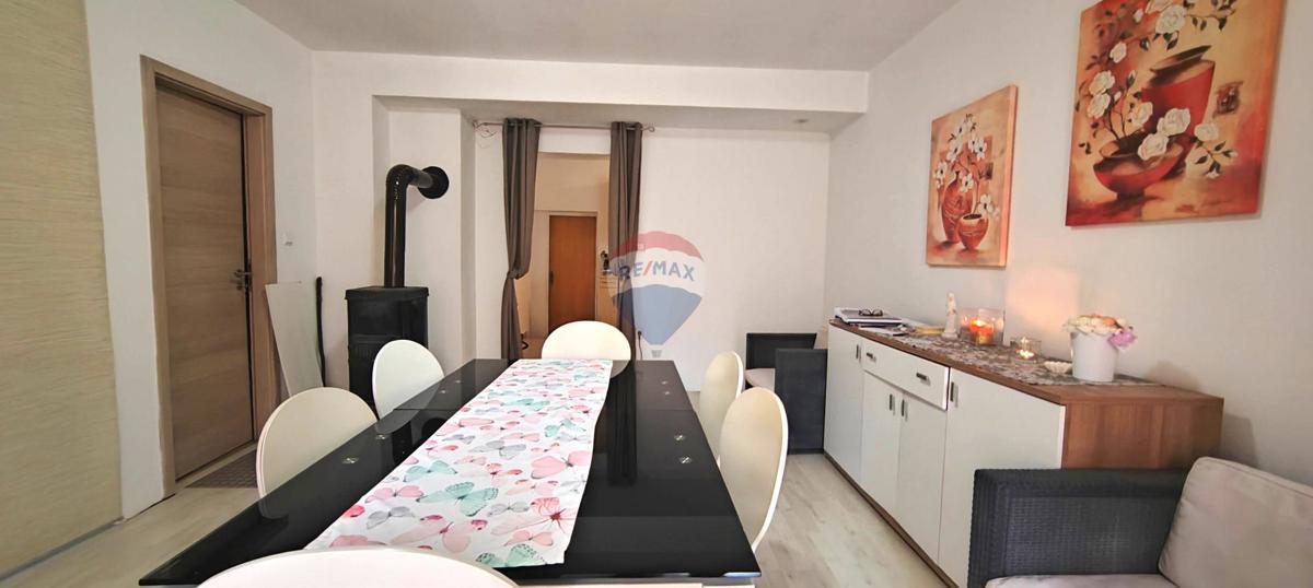 Hiša Malinska, Malinska-Dubašnica, 360m2