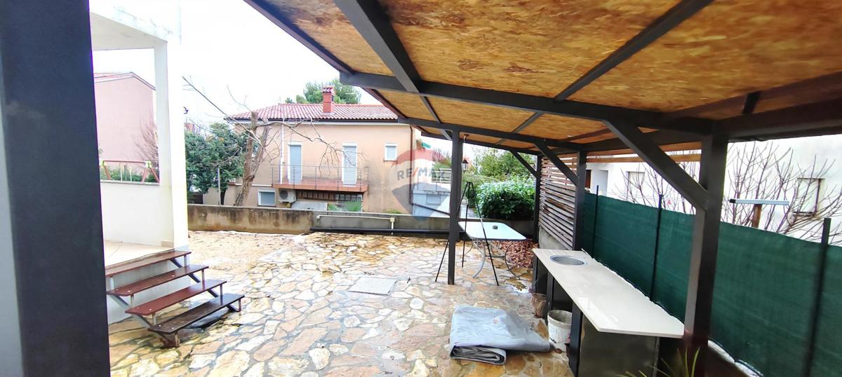 Hiša Malinska, Malinska-Dubašnica, 360m2