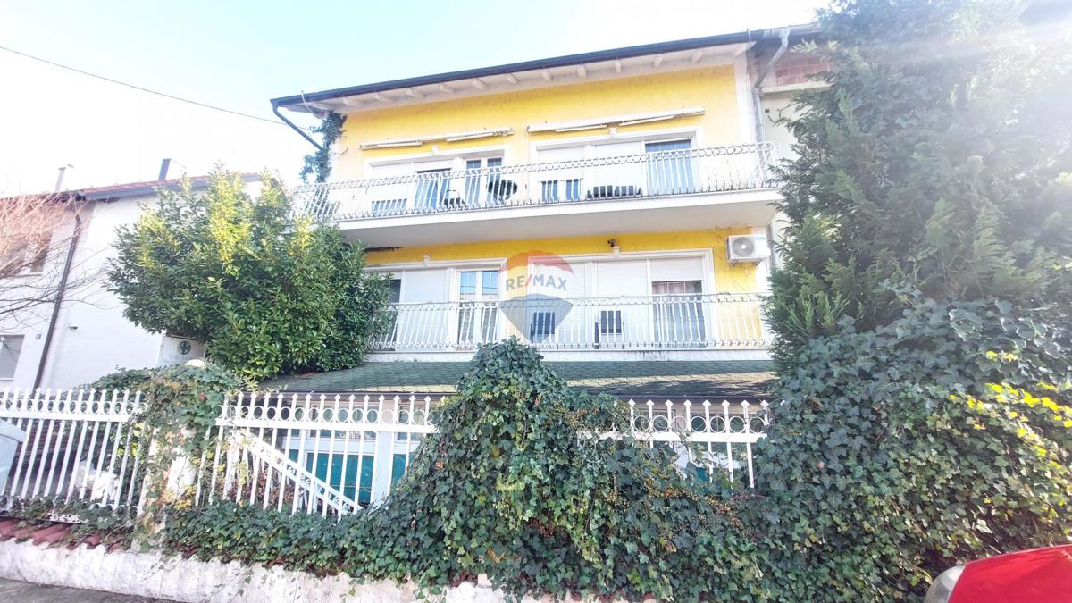 Hiša Gajnice, Podsused - Vrapče, 300m2